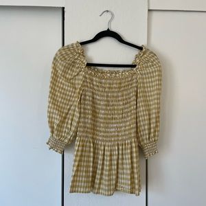 Max studio. Size medium